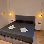 شقة Aro سبليت