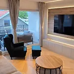 Apartment Aro